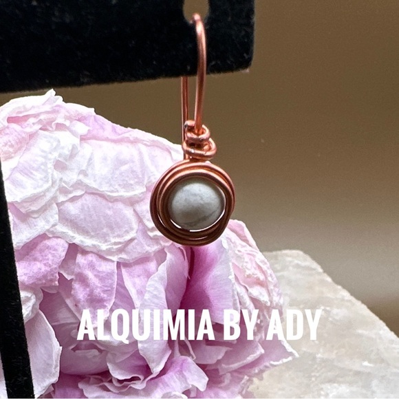 White Howlite Dangle earrings wire wrap howlite drops/Tenderness and peace - Picture 5 of 10